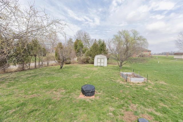 11000 Kramers Drive, Evansville, IN 47712