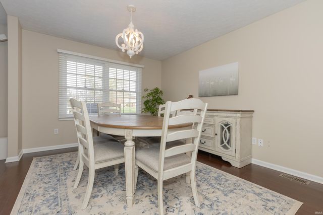 11000 Kramers Drive, Evansville, IN 47712