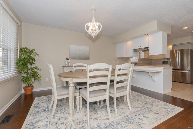 11000 Kramers Drive, Evansville, IN 47712