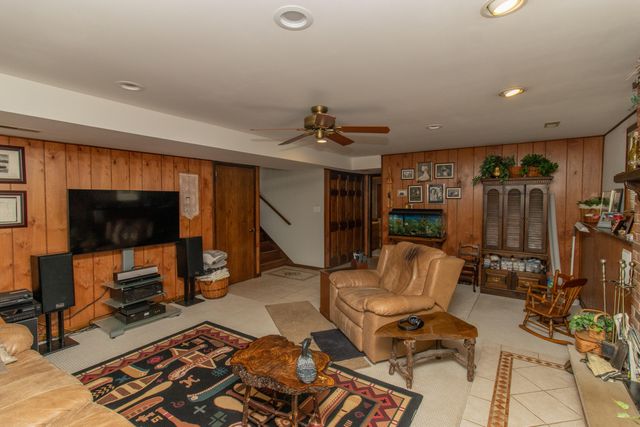 9838 Redbud Road, Munster, IN 46321