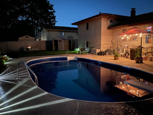 9838 Redbud Road, Munster, IN 46321