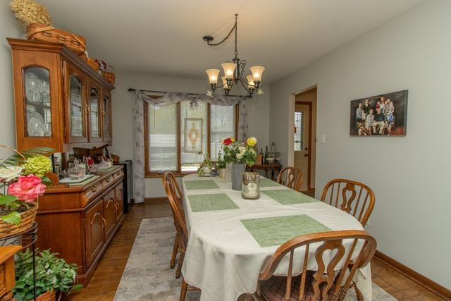 9838 Redbud Road, Munster, IN 46321