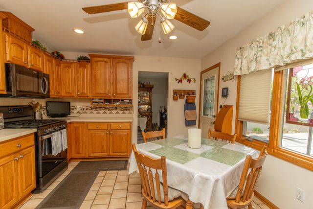 9838 Redbud Road, Munster, IN 46321