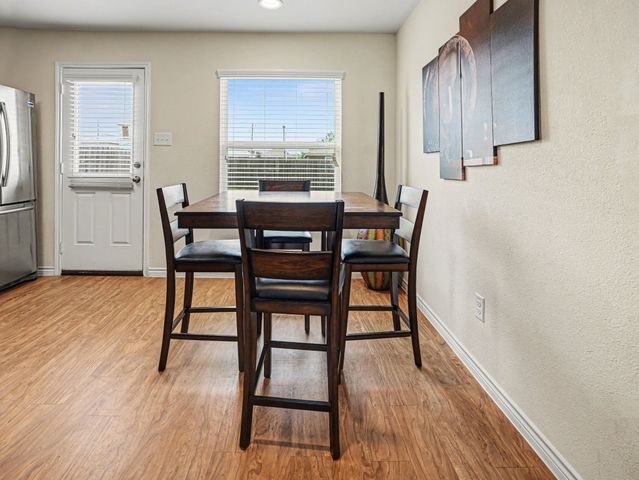 1708 Blue Jay Drive, Ennis, TX 75119