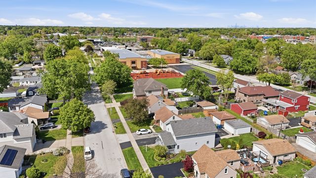 9637 Rutherford Avenue, Oak Lawn, IL 60453