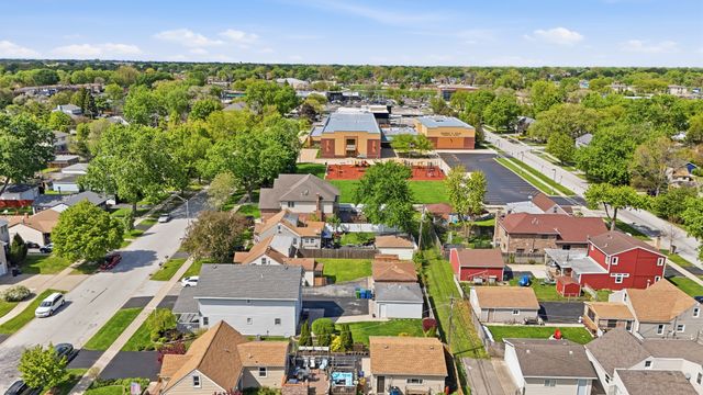 9637 Rutherford Avenue, Oak Lawn, IL 60453