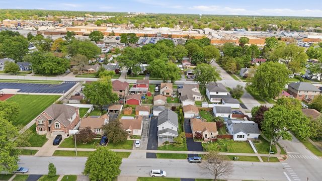 9637 Rutherford Avenue, Oak Lawn, IL 60453
