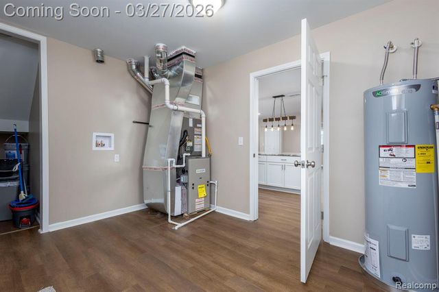 23147 Tawas Avenue, Hazel Park, MI 48030