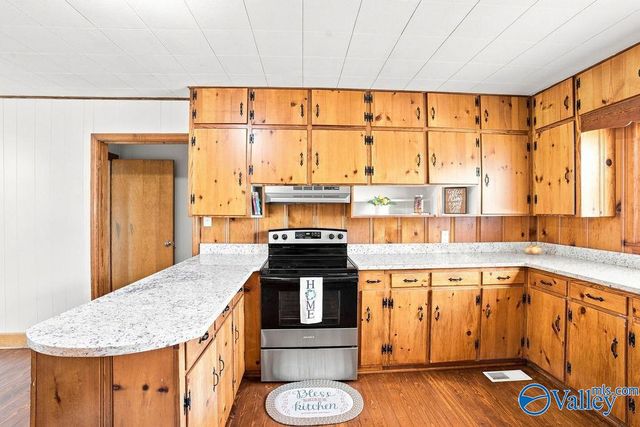 1006 E Forrest Street, Athens, AL 35611