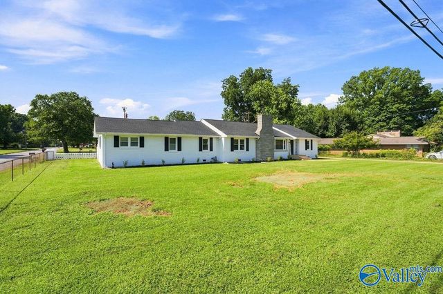 1006 E Forrest Street, Athens, AL 35611