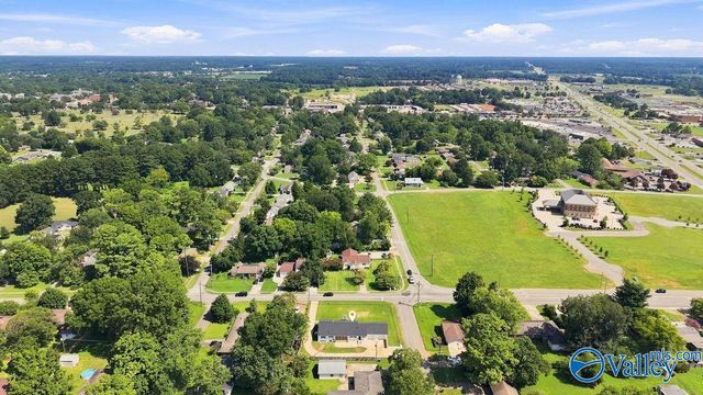 1006 E Forrest Street, Athens, AL 35611