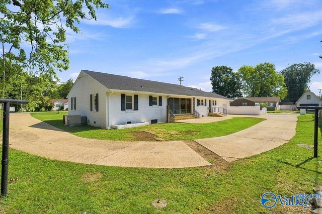 1006 E Forrest Street, Athens, AL 35611
