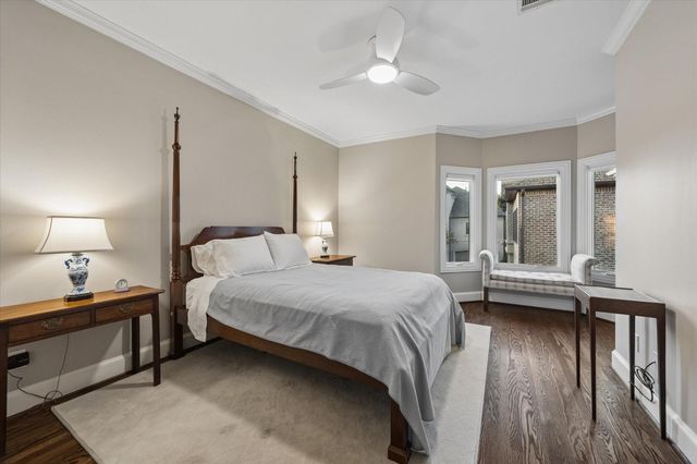 28 Hackberry Lane A, Houston, TX 77027