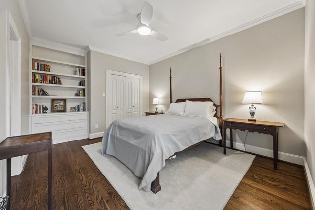 28 Hackberry Lane A, Houston, TX 77027