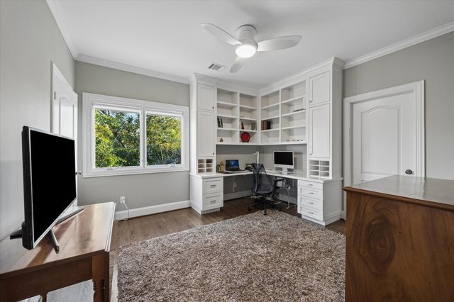 28 Hackberry Lane A, Houston, TX 77027