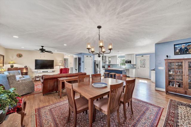 1089 Marie DR, Huddleston, VA 24104