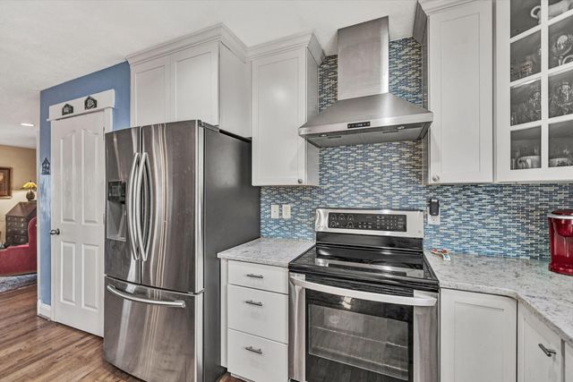 1089 Marie DR, Huddleston, VA 24104