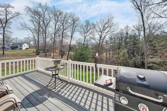 1089 Marie DR, Huddleston, VA 24104