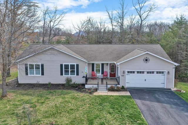 1089 Marie DR, Huddleston, VA 24104