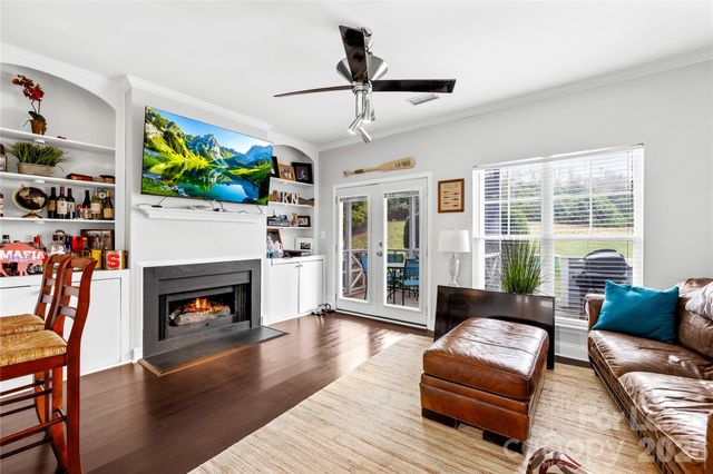 18821 Silver Quay Drive, Cornelius, NC 28031
