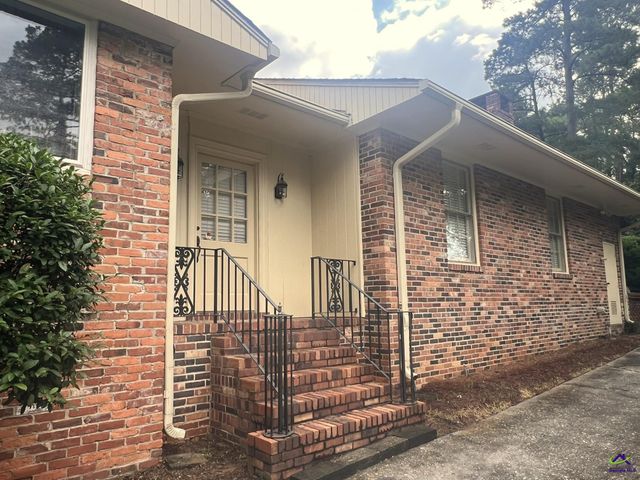 1855 Waverland Drive, Macon, GA 31211