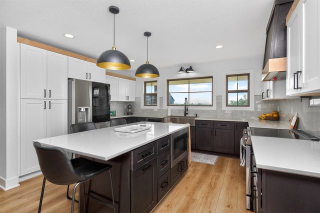 509 Sycamore Street, Dallas Center, IA 50063