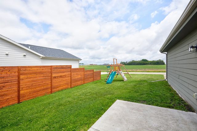 509 Sycamore Street, Dallas Center, IA 50063