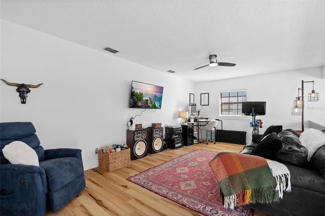 5768 CALAIS BOULEVARD N 2, St Petersburg, FL 33714