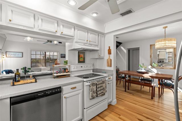 5768 CALAIS BOULEVARD N 2, St Petersburg, FL 33714