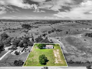 1640 Raby Road, Eddy, TX 76524