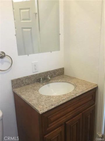 4354 Compton, Los Angeles, CA 90011