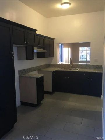 4354 Compton, Los Angeles, CA 90011