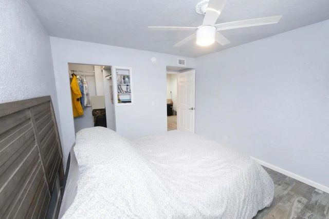 745 east bradley Avenue 11, El Cajon, CA 92021