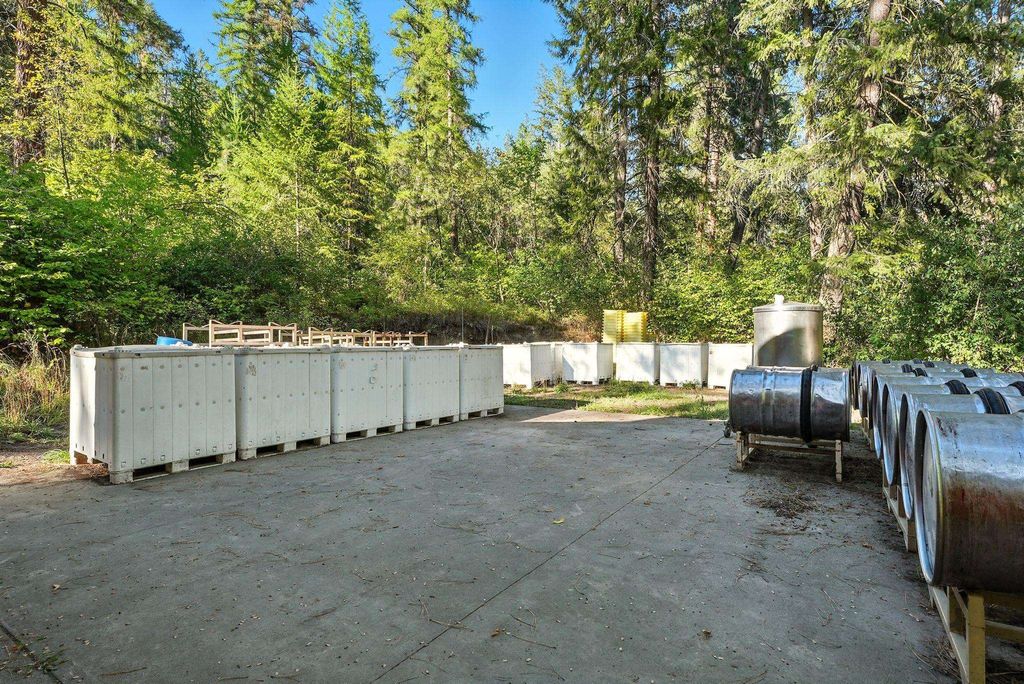3752 Vineyard Way, Kettle Falls, WA 99141 photo 23