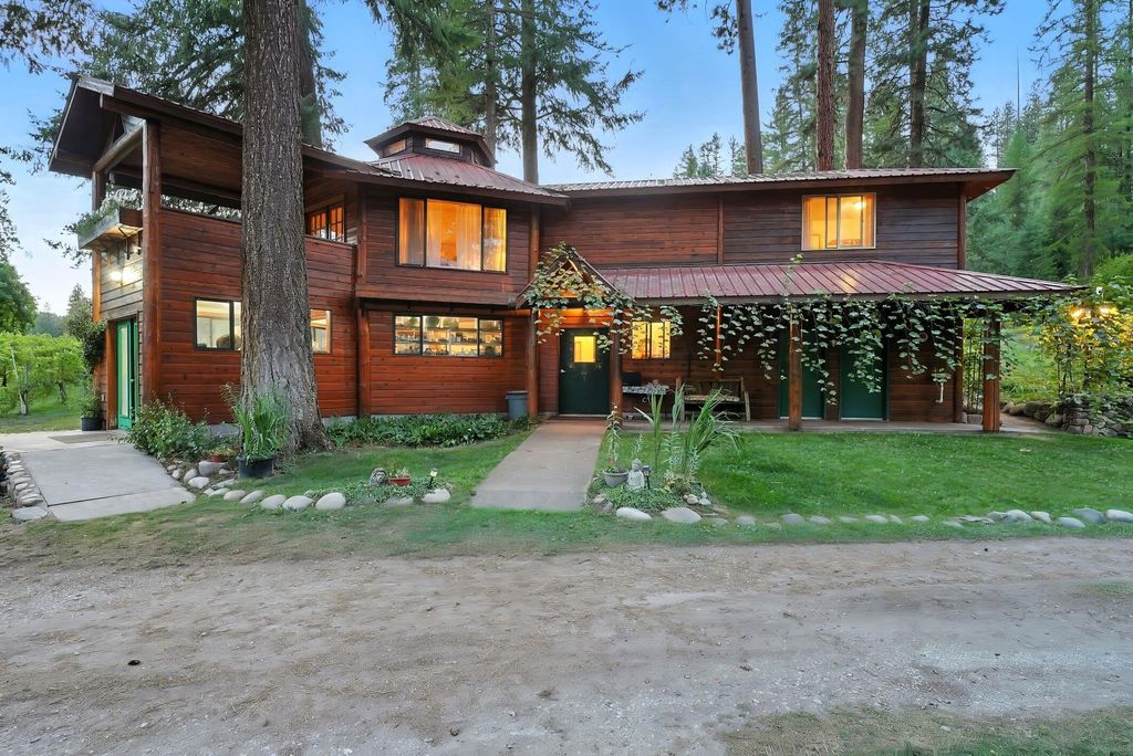 3752 Vineyard Way, Kettle Falls, WA 99141 photo 5