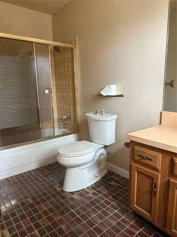 18303 Anne Drive, Webster, TX 77058