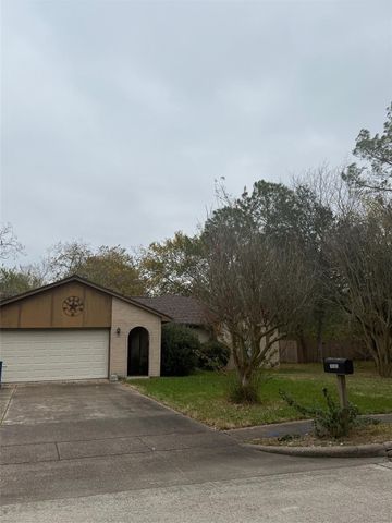 18303 Anne Drive, Webster, TX 77058