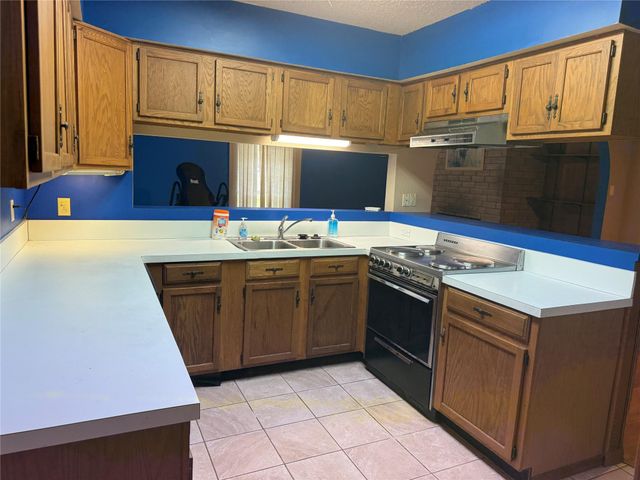 18303 Anne Drive, Webster, TX 77058