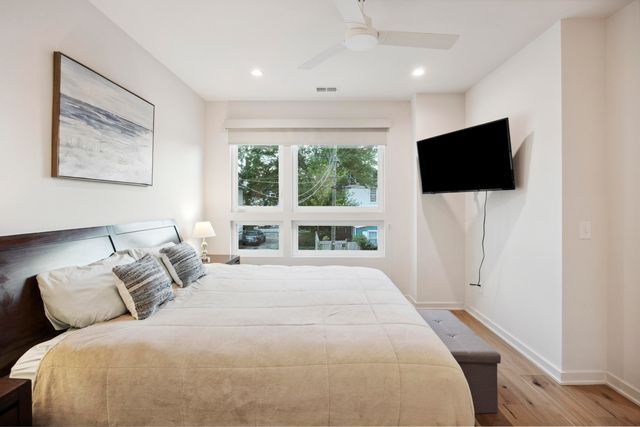 14 F Street B, Charleston, SC 29403