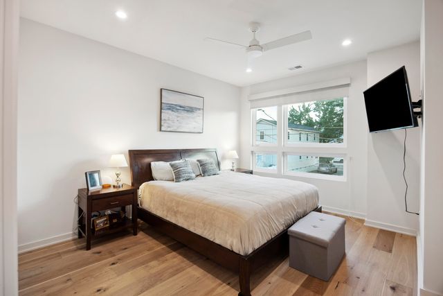 14 F Street B, Charleston, SC 29403