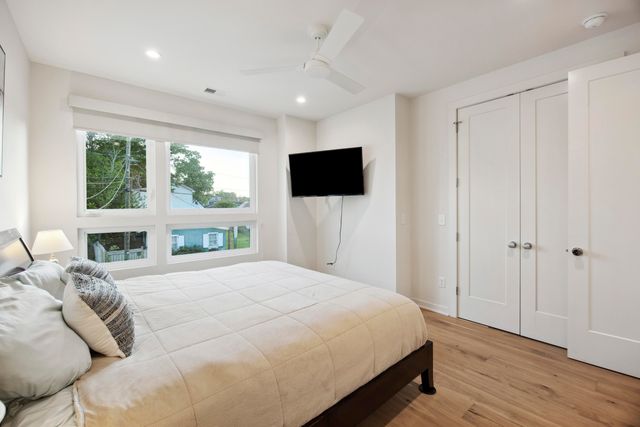 14 F Street B, Charleston, SC 29403