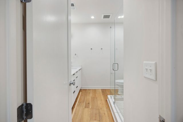 14 F Street B, Charleston, SC 29403