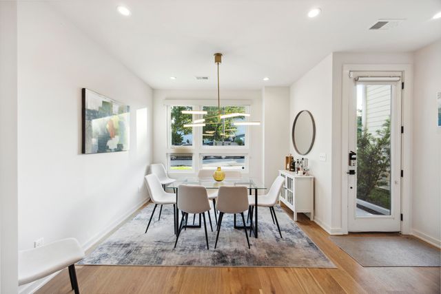 14 F Street B, Charleston, SC 29403