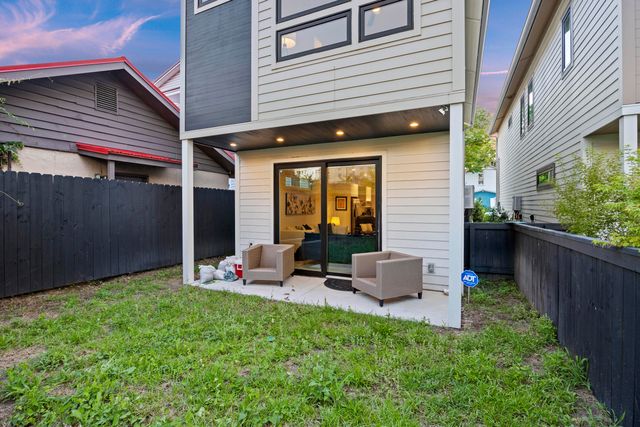 14 F Street B, Charleston, SC 29403