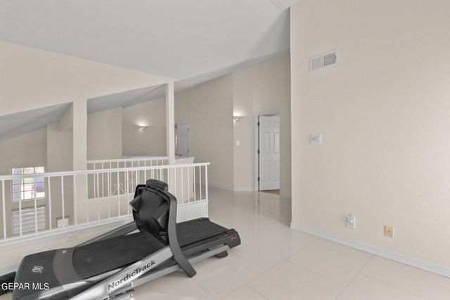 1425 RAINBOW RIDGE Drive, El Paso, TX 79912