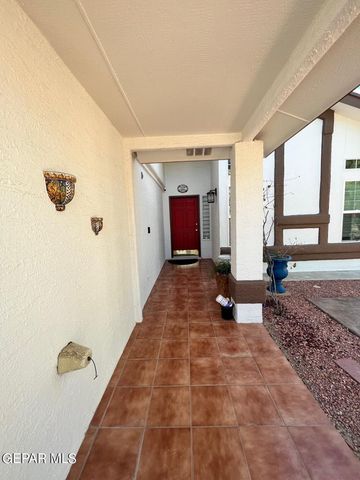 1425 RAINBOW RIDGE Drive, El Paso, TX 79912