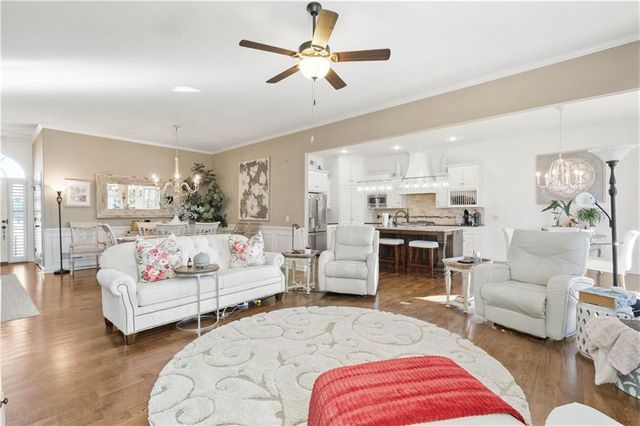 5405 NW 94th Street, Kansas City, MO 64154