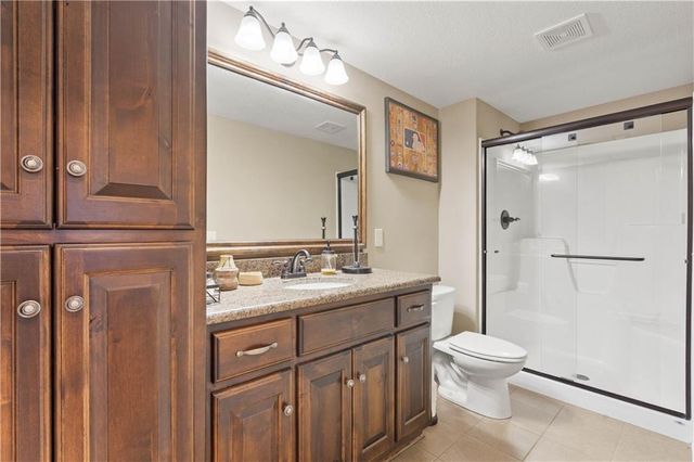 5405 NW 94th Street, Kansas City, MO 64154