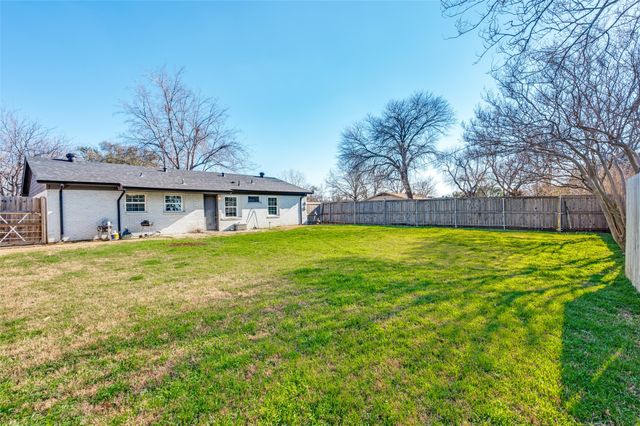 13803 Stardust Lane, Dallas, TX 75234