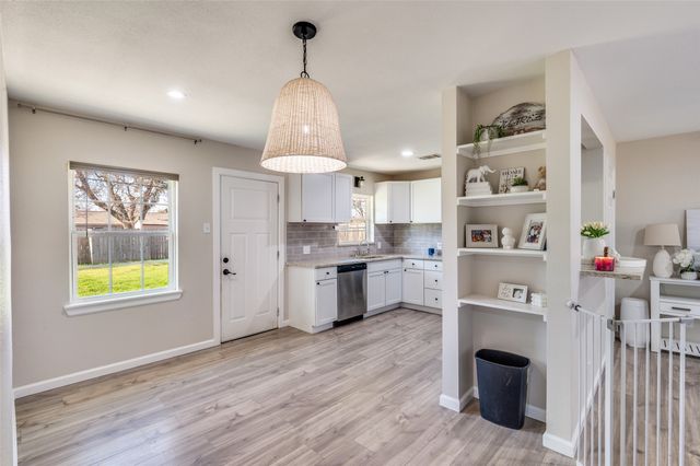 13803 Stardust Lane, Dallas, TX 75234